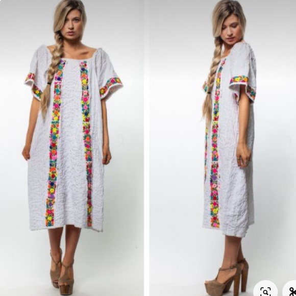 VINTAGE 70’S OAXACA Smock Midi Dress with Embroidered Flowers SZ: M/L - Picture 13 of 13